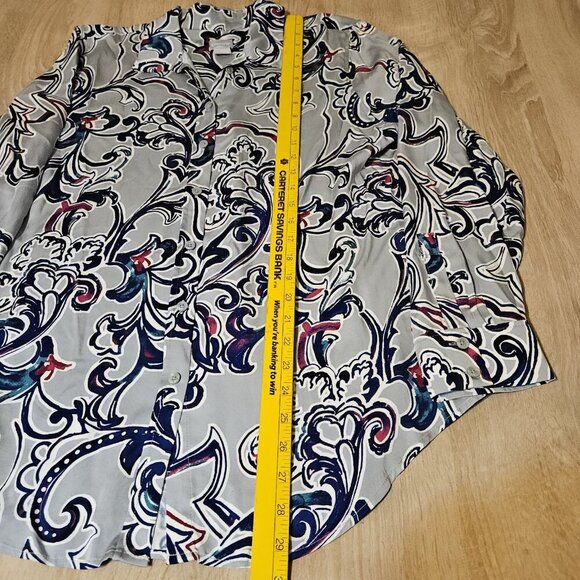 Chicos Size 2 Us Womens L Gray Button Up Patterned Shirt Workwear Office - Picture 5 of 7